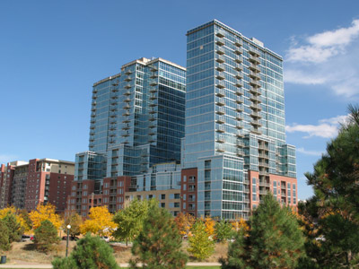  Furniture Denver on This Building In Denver  Has It S Outer Layer Made Mostly From Glass